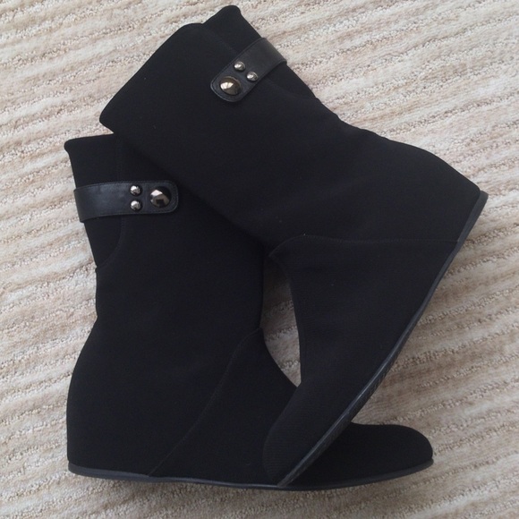 Stuart Weitzman Women's Wedge Luxury Black Downpour Dress Boots Gortex Size 7.5 - Picture 1 of 16